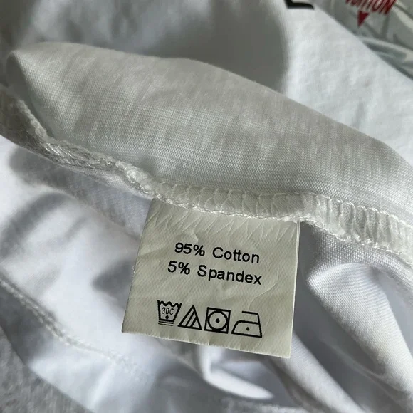 Louis Vuitton White Tee with Bear Graphic - Picture 6 of 10